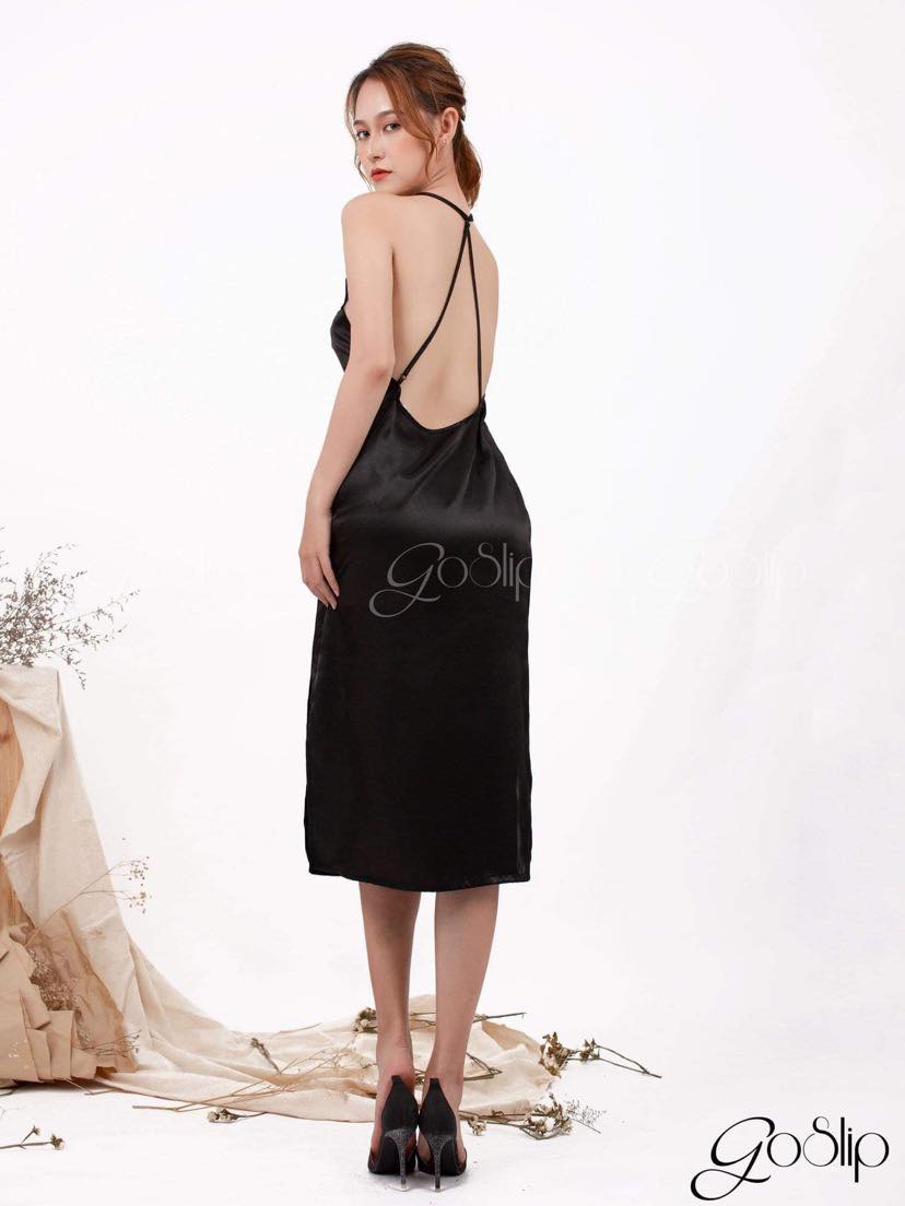 Váy ngủ Sexy hai dây bằng lụa
