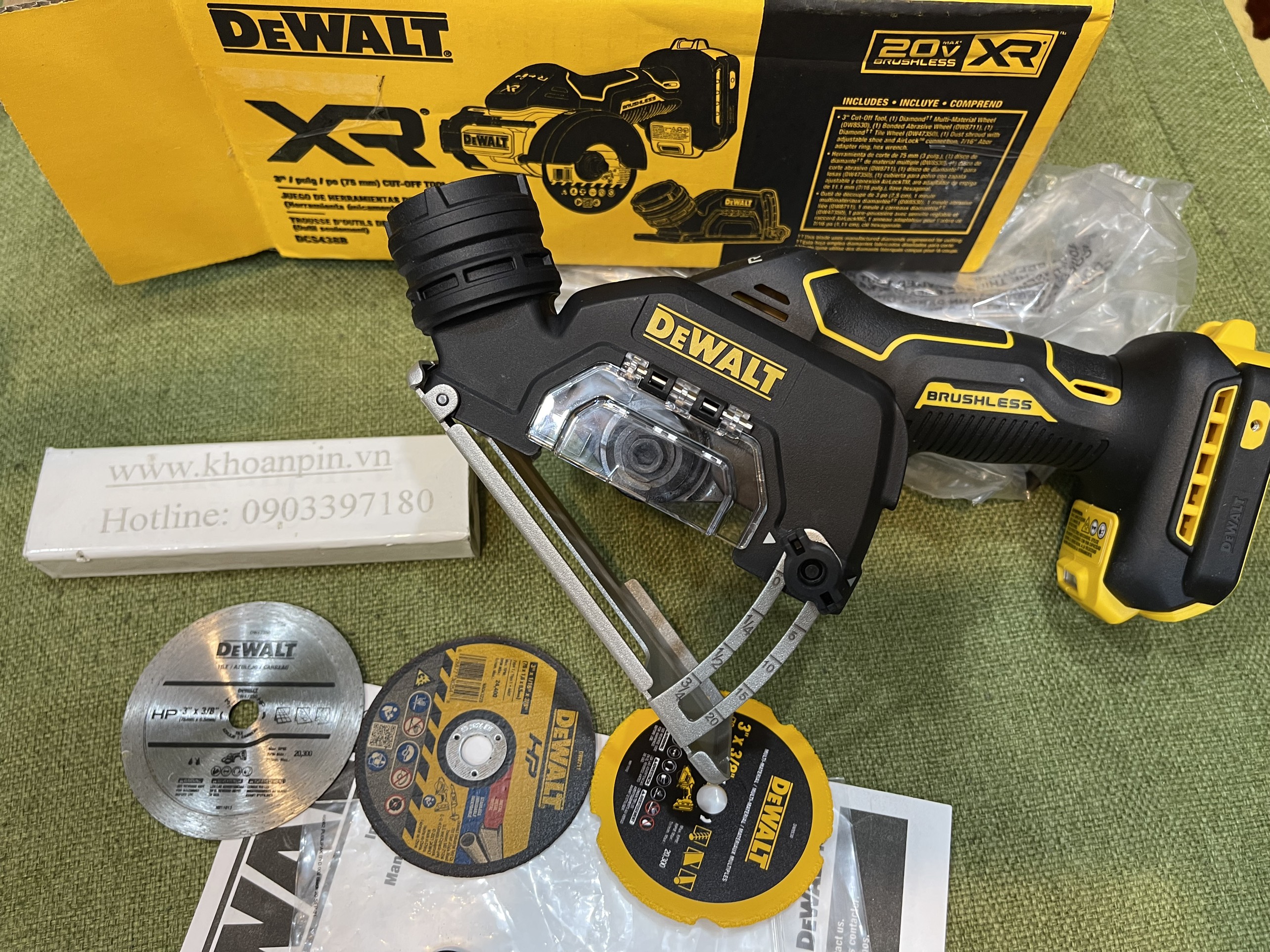 Máy cắt đa năng Dewalt DCS438B made in Mexico