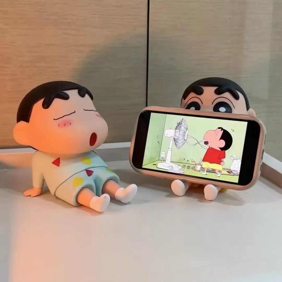 FG Crayon Shin-Chan Action Figures Mobile Phone Holder Desktop Decoration