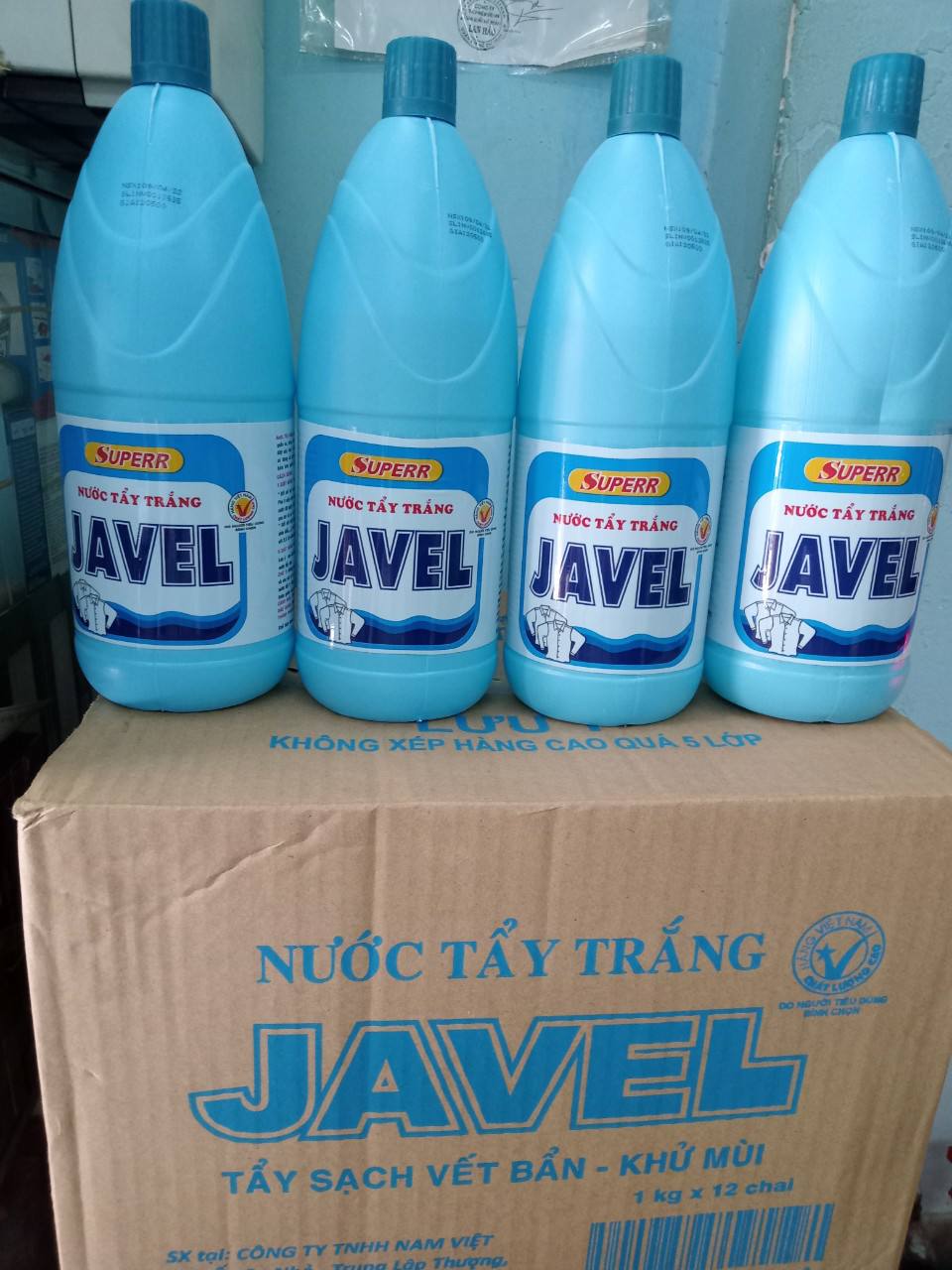 Nước tẩy quần áo Javel 1kg
