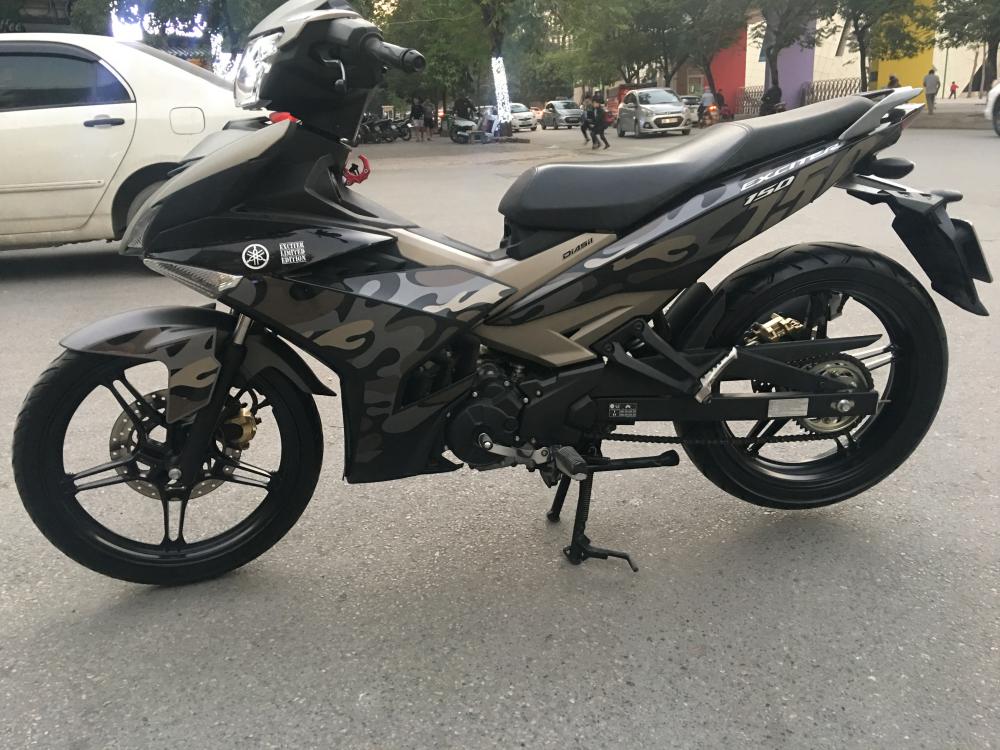 Tem Rời Exciter 150 Camo Xám Nâu Dán Xe Đen