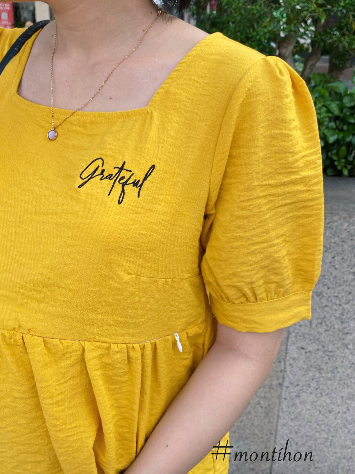 Áo bầu cổ vuông (nhiều màu) - size M/L