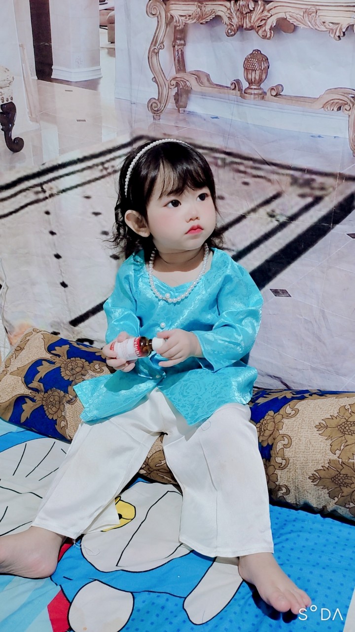 BỘ BÀ BA CƯNG XỈU CHO BÉ quần trắng