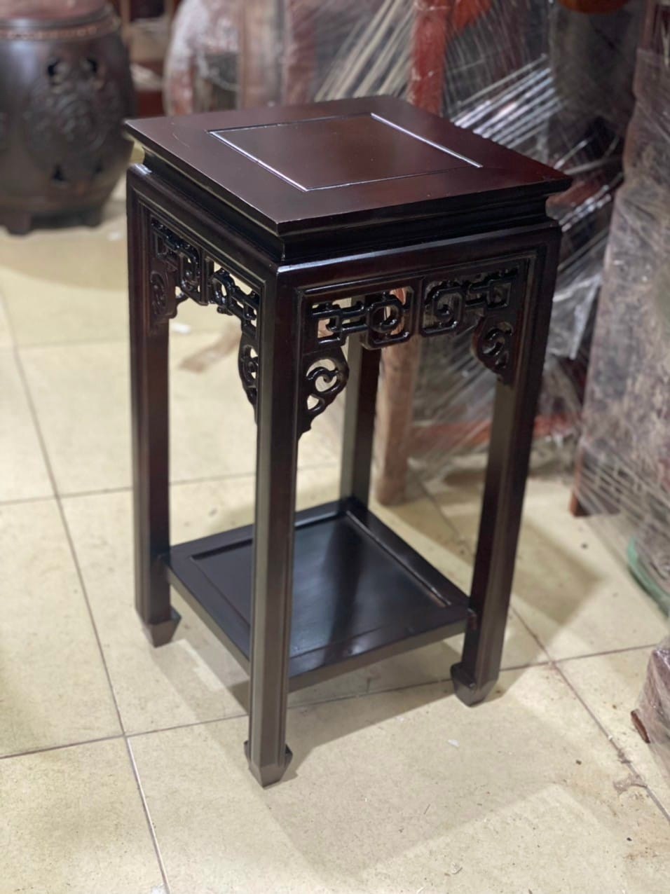 Đôn vuông gỗ lim kích thước cao 60 mặt vuông 30 cm