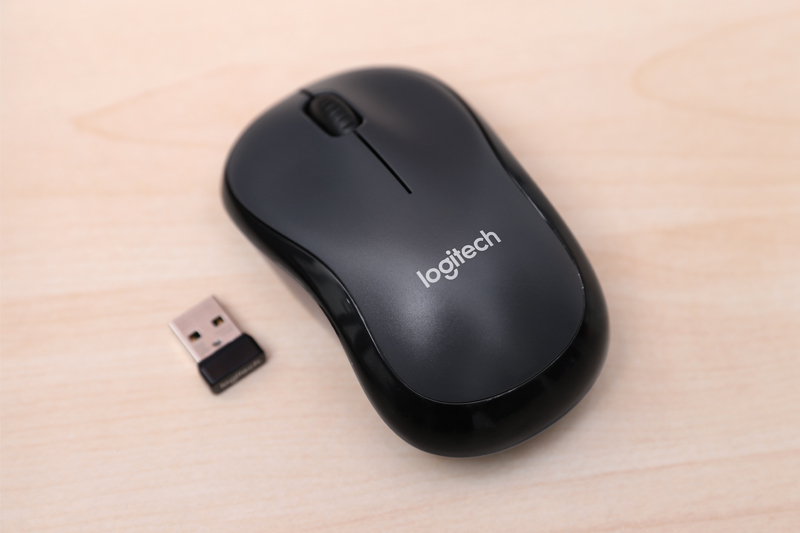 Chuột không dây Logitech Silent M220 Đen ( Like New )
