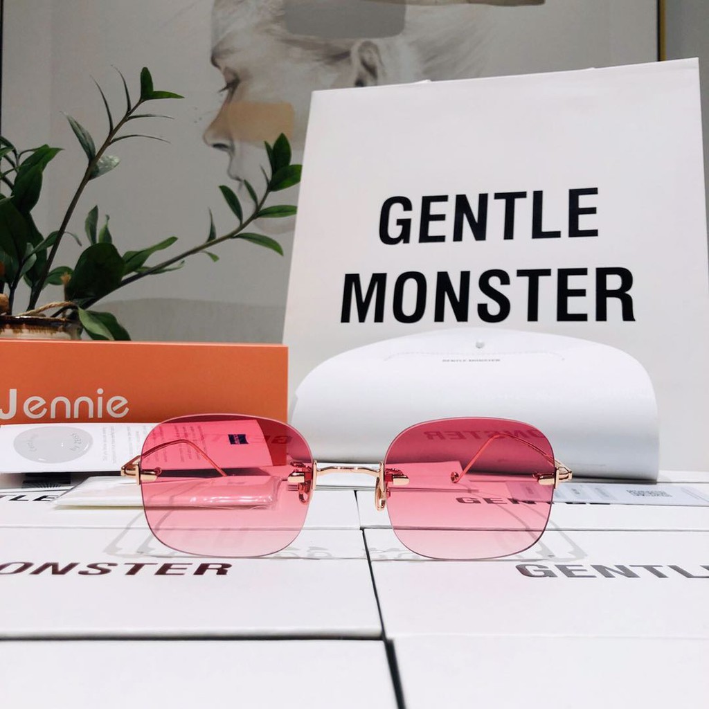 Gentle monster hot sale jennie daisy