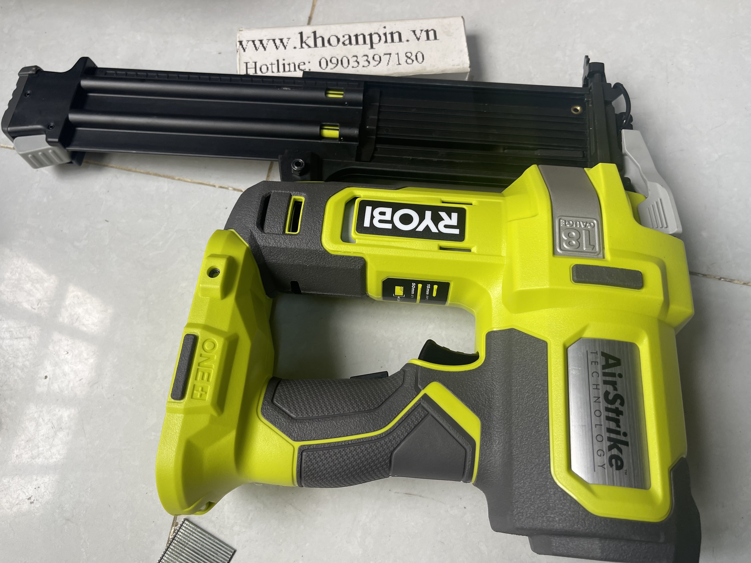 Máy bắn định Ryobi P321 ( thân máy)