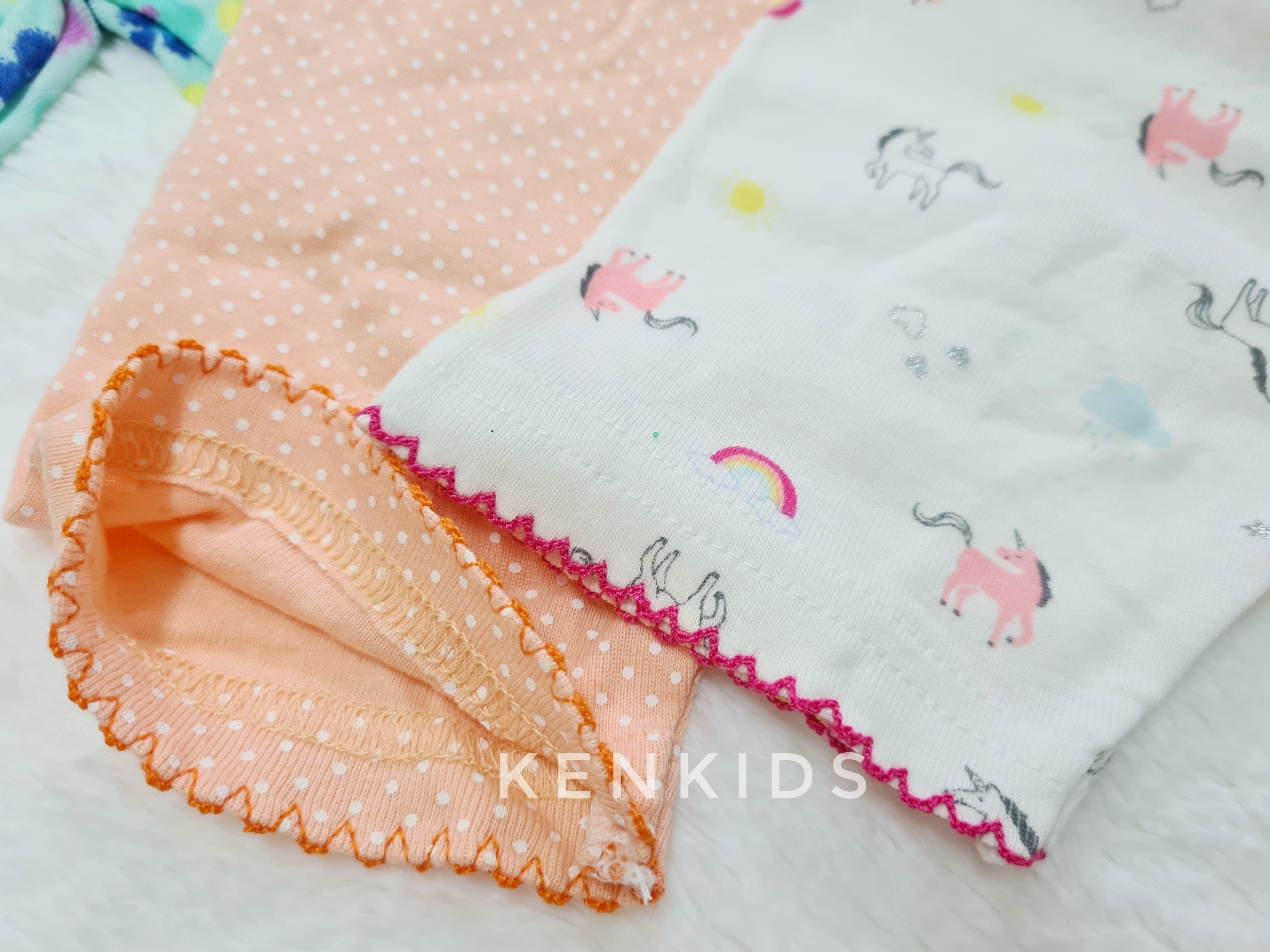 Quần short lửng thêu mông thú Carter Thái Lan bé gái (7-14kg)