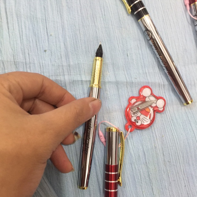 Bút máy Thầy Ánh nét thanh nét đậm 530