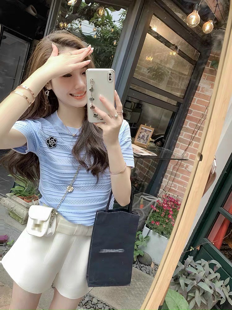 Áo Len Đính Hoa Trà Hàng Qc