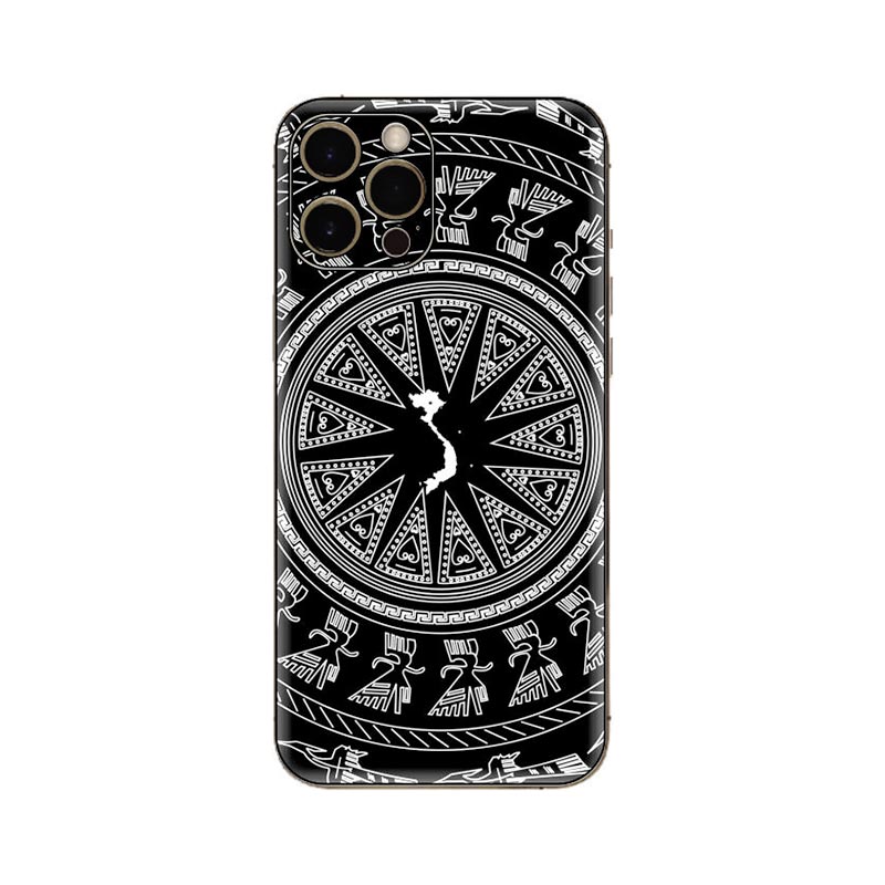 Dán skin 3m trống đồng cho Iphone cắt full viền
