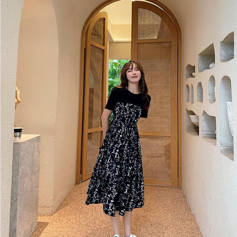 %E3%80%90sought-after%E3%80%91%20Women's%20T-shirt%20two%20Pcs%20Korean%20style%20Summer%20Dress%20Mid-Length%20Floral%20Printed%20Boho%20Casual%20Daily%20Chiffon%20floral%20black%20Dress%20-%20Image%204