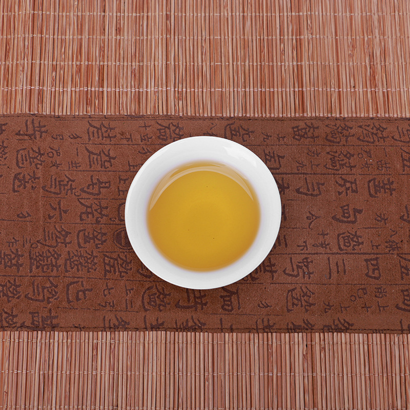 Trà Thiết Quan Âm hộp thiếc 100gram thơm ngon