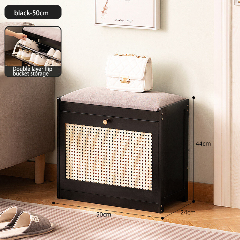 At the entrance of the shoe changing stool, the household shoe cabinet can be integrated with a seat and stool. At the entrance, a long bench can be worn and a shoe stool can be worn to enter the house