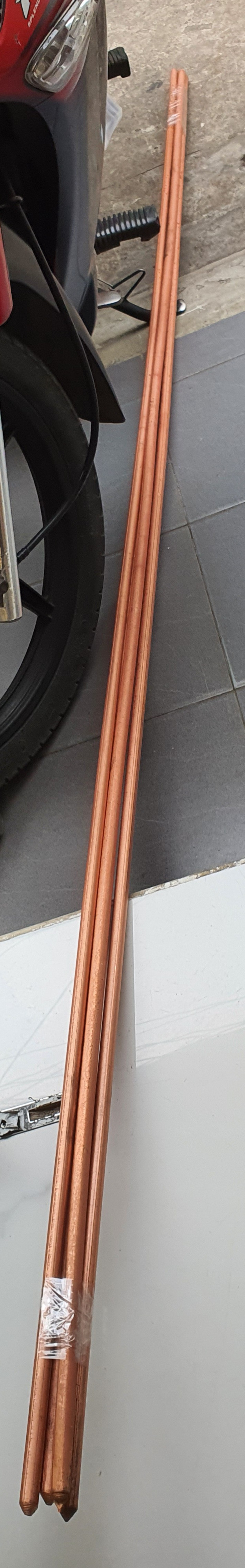Cọc tiếp địa mạ đồng D14, D16 (Hàng Việt Nam)