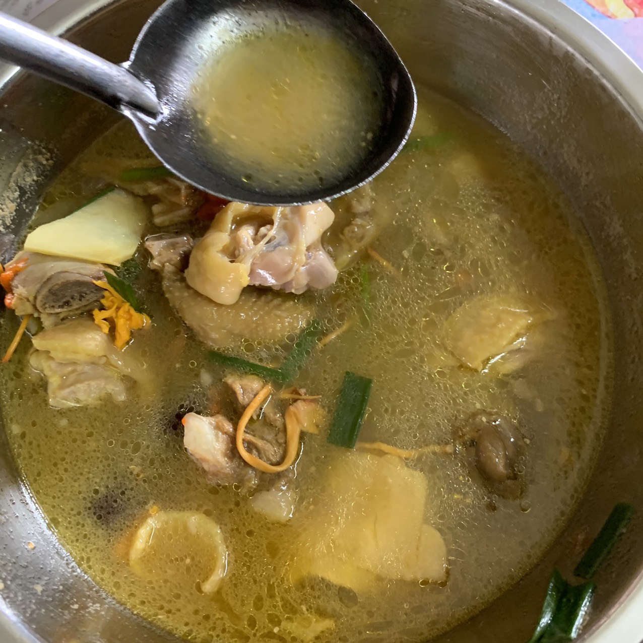 GIA VỊ NẤU LẨU GÀ HOA TIÊU