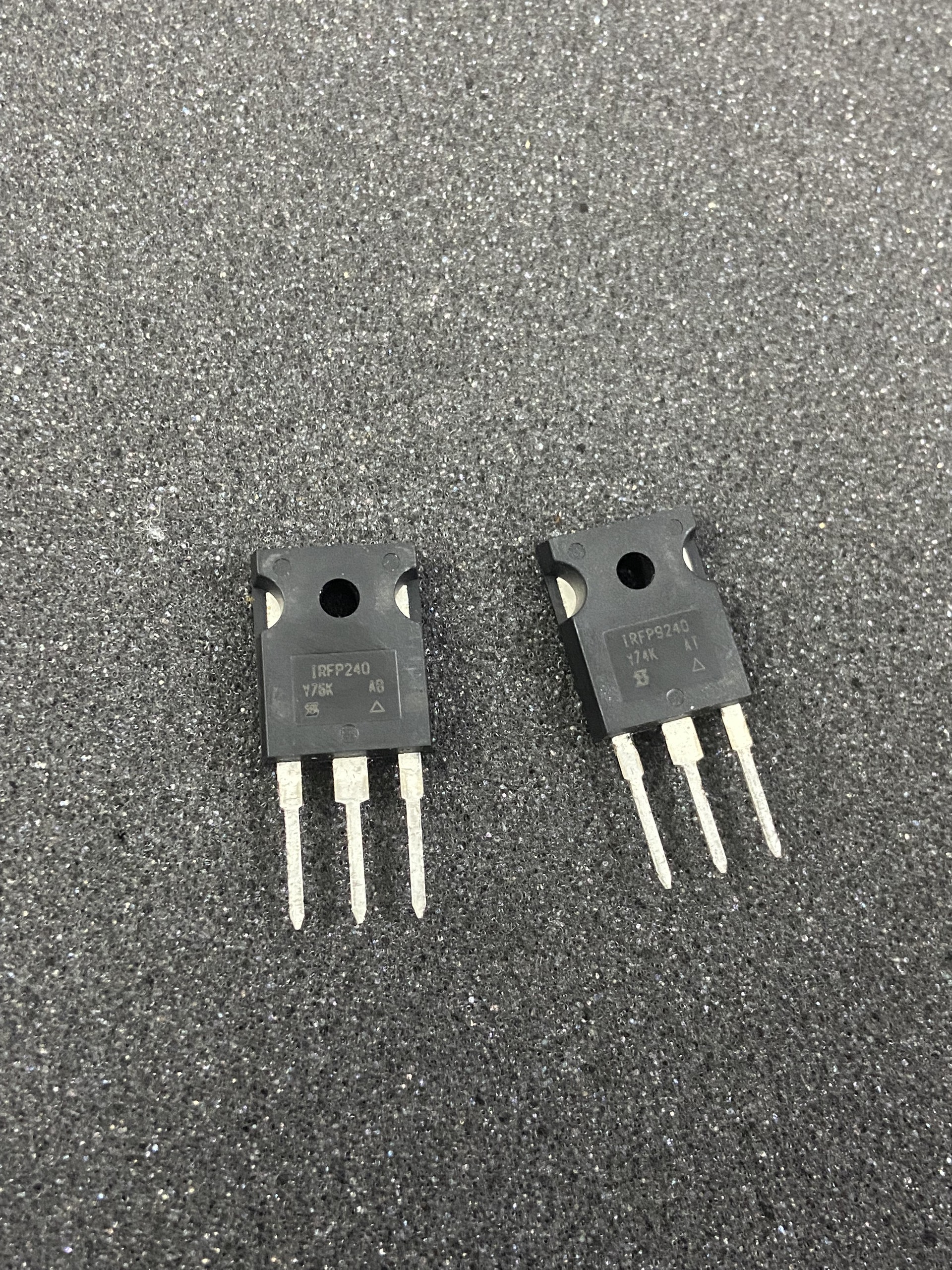 Cặp Fet IRF240-9240 sò công suất amply ( 1 cặp)