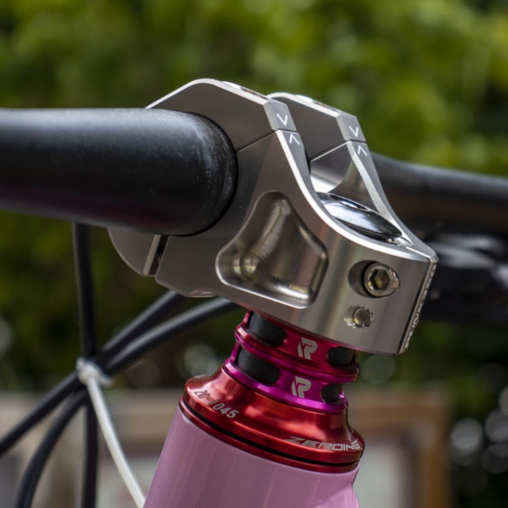 Road%20Bike%20Stem%20CNC%20Anodizing%20Bicycle%20Handlebar%20Stem%20Adjustable%2031.8x35mm%20MTB%20Stem%20Riser%20Aluminum%20Alloy%20Colorful%20Mountain%20Bicycle%20Stem%20Bicycle%20Riser%20-%20Image%203