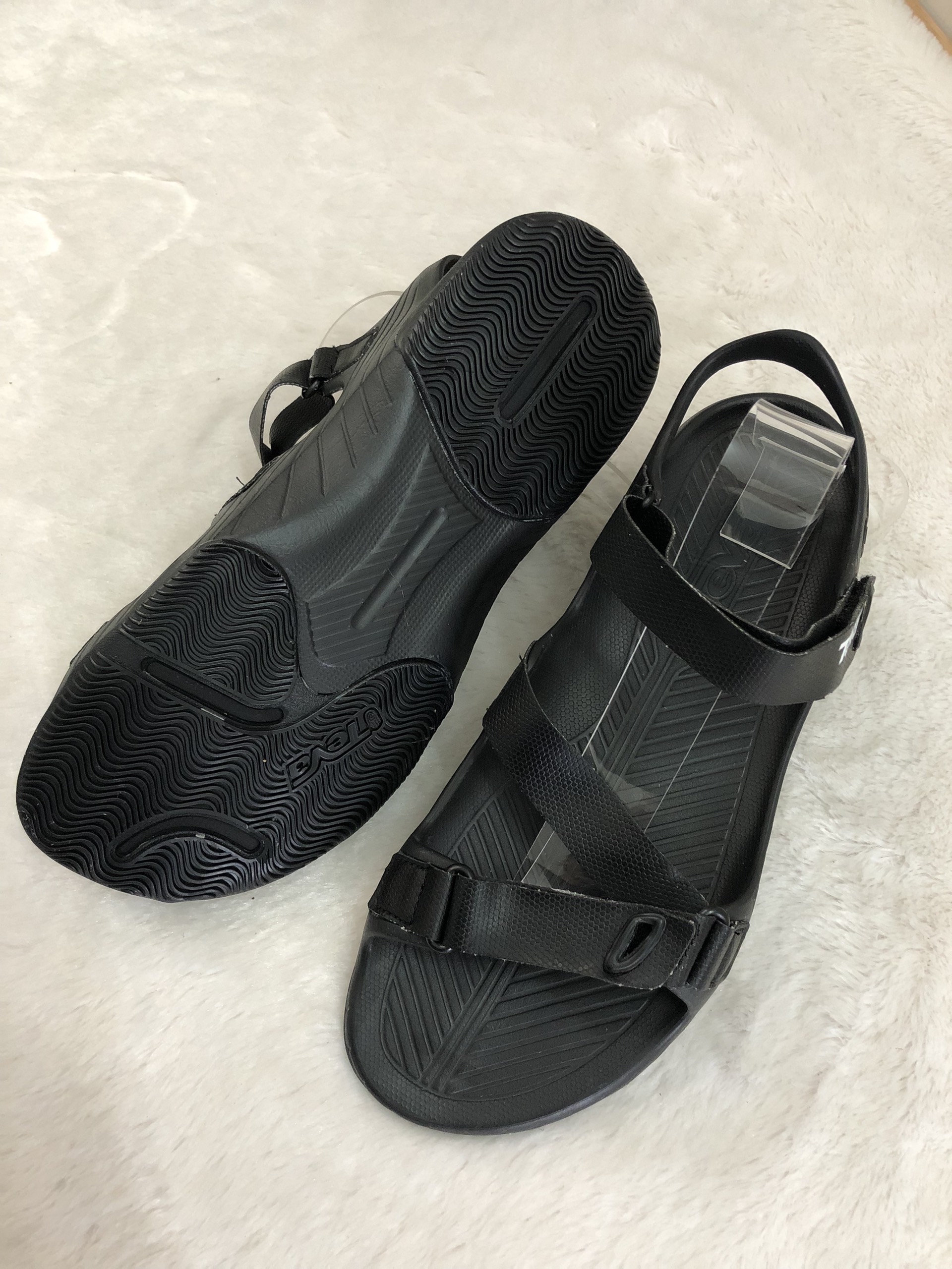 Sandal thể thao nam trẻ trung