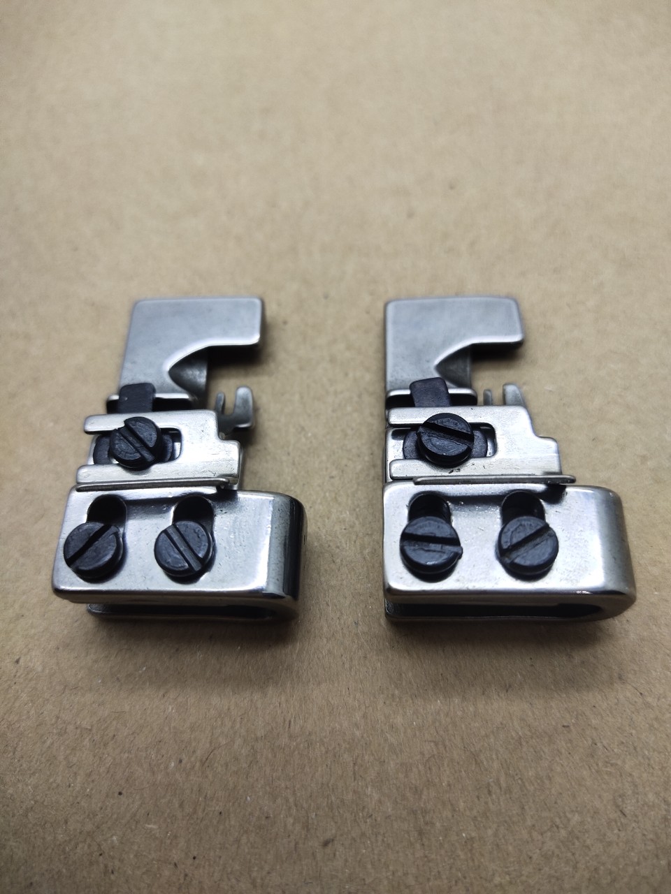 chân vịt nhún 4 chỉ máy vắt sổ jack