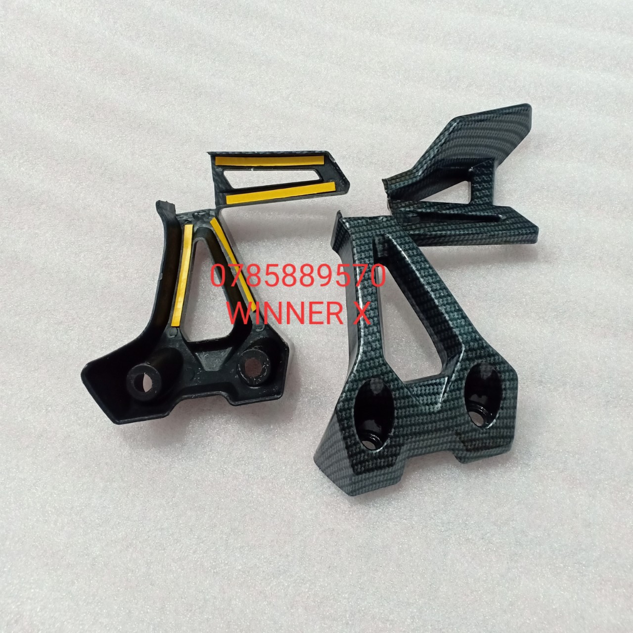ỐP GÁC CHÂN TRƯỚC / SAU XE WINNER X ( V2 / V3 ) CARBON