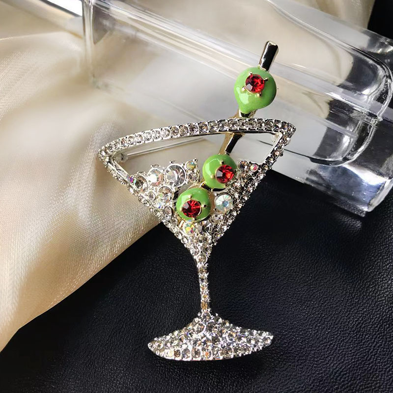 Yuanyan%20Fashion%20Cute%20Summer%20Juice%20Cup%20funny%20Luxury%20Brooch%20For%20Women,%20Designer%20Shiny%20Cup%20Pins%20For%20Backpack%20Clothing%20Decorative%20Jewelry%20-%20Image%2010