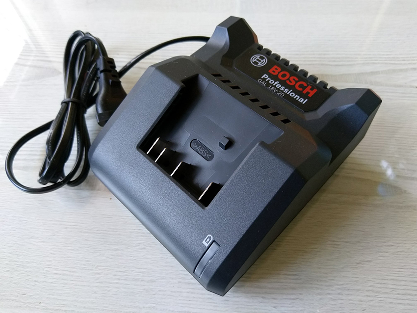 Sạc Nhanh Bosch GAL 18V-20 (14.4V,18V)