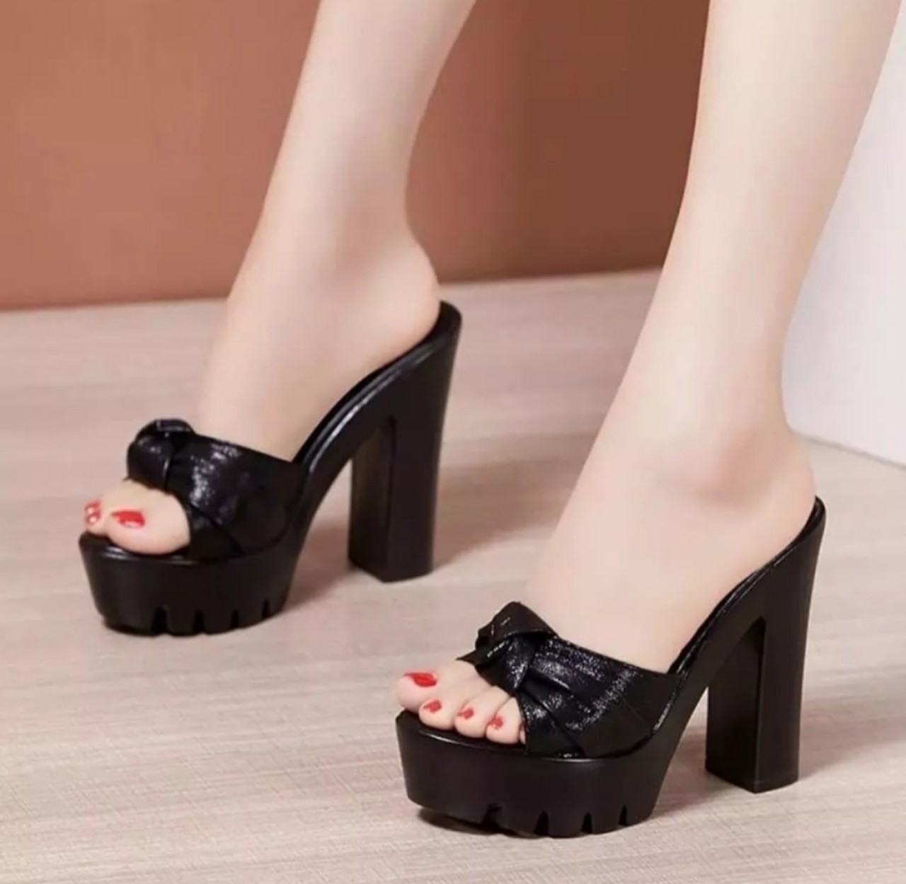Dép cao gót đế thô nơ cuộn 9f