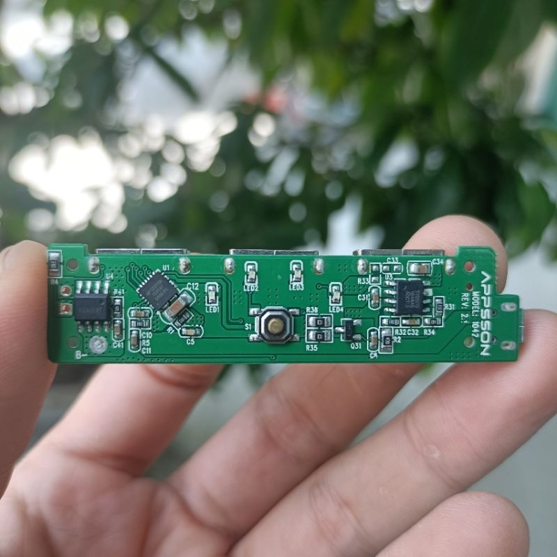 Mạch sạc dự phòng 5V2A - 3 cổng USB