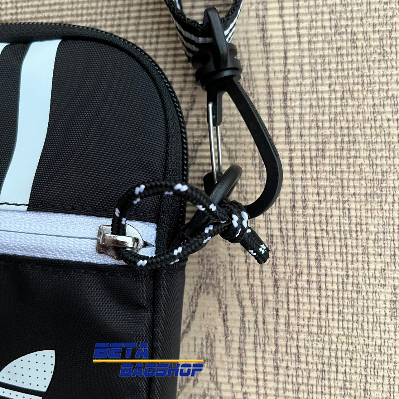 Adidas กระเป๋าสะพายข้าง รุ่น AC Festival Bag (H35579) (ลิขสิทธิ์