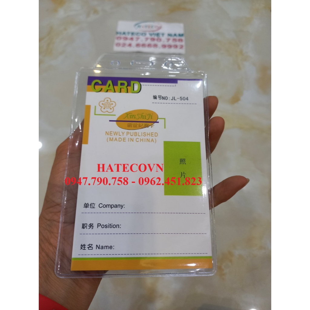 50 bao thẻ tên 504, dọc, kt 14,5cm x 9,3mm mặt thẻ đeo nhân viên,công chức đeo thẻ dọc to 504