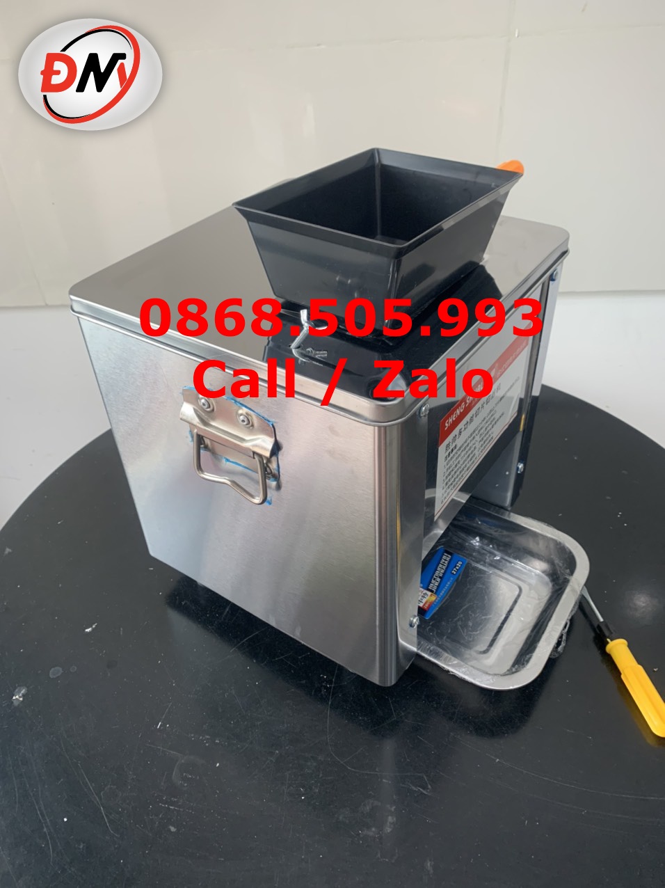 Máy Thái Thịt Tươi sống chạy điện thái thịt đều đẹp