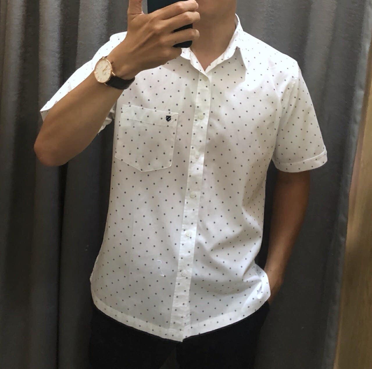 Áo sơ mi nam hoạ tiết ngắn tay