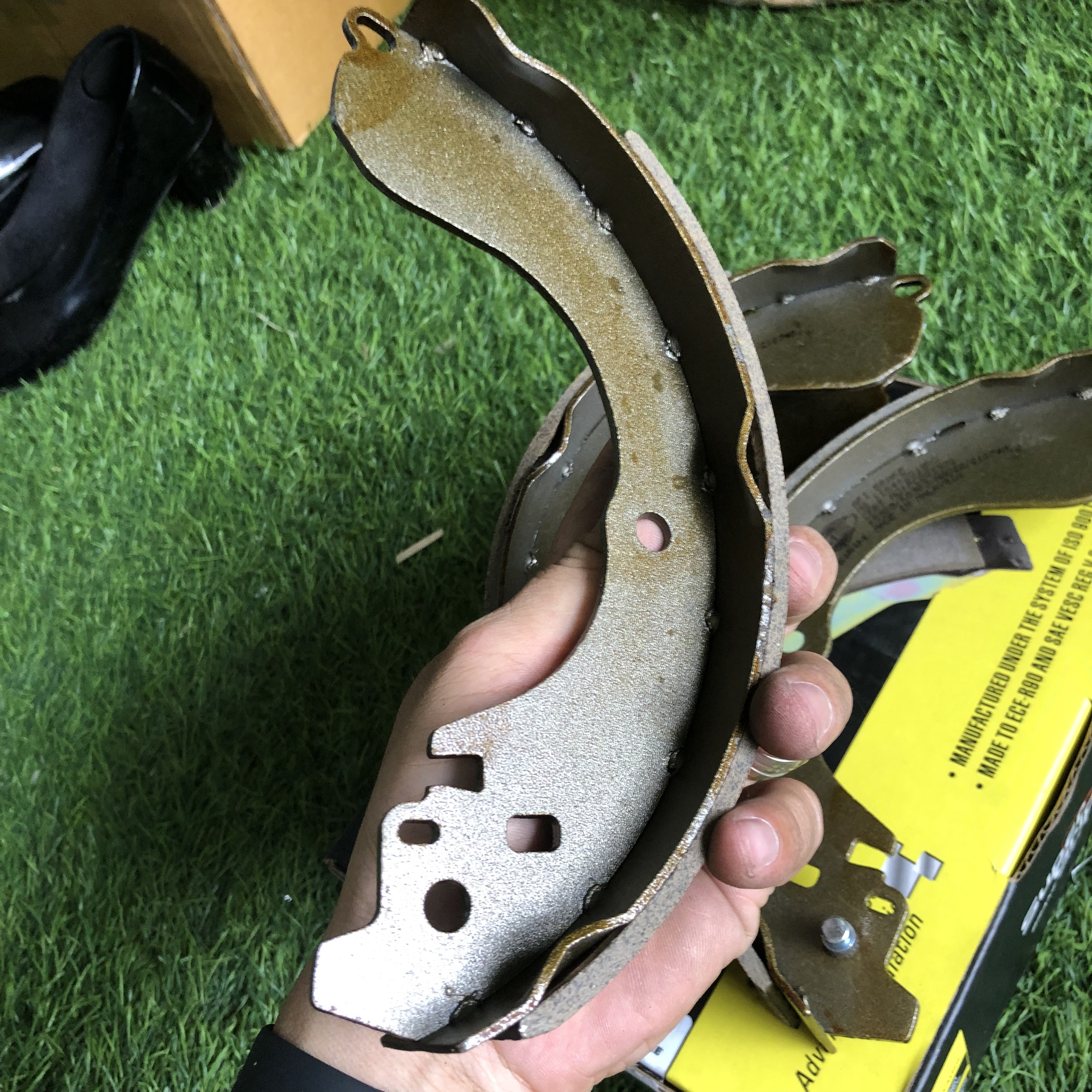 MÁ PHANH CÀNG SAU MITSUBISHI XPANDER