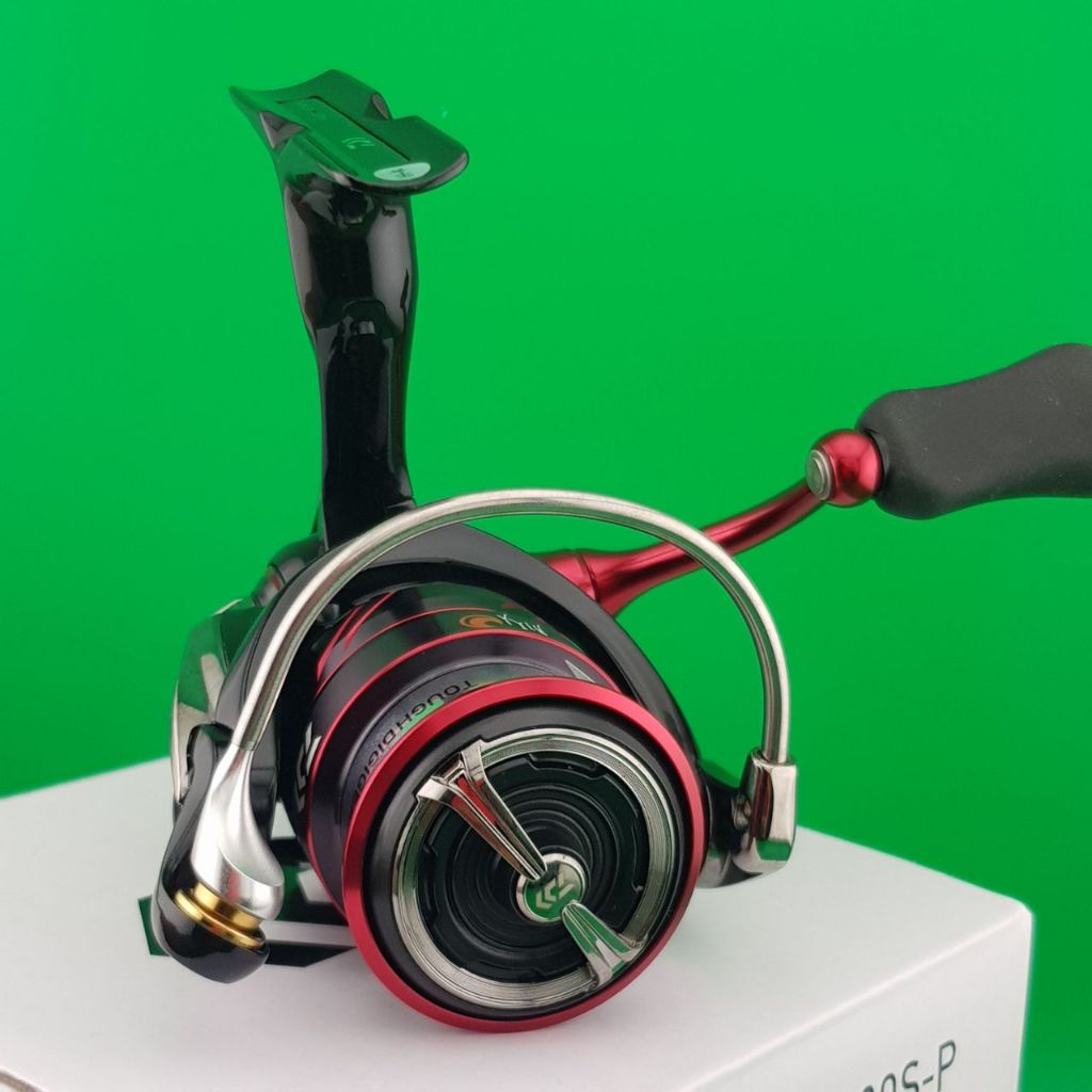DAIWA GEKKABIJIN MX LT 2000S-P Spinning Fishing Reel Long Cast