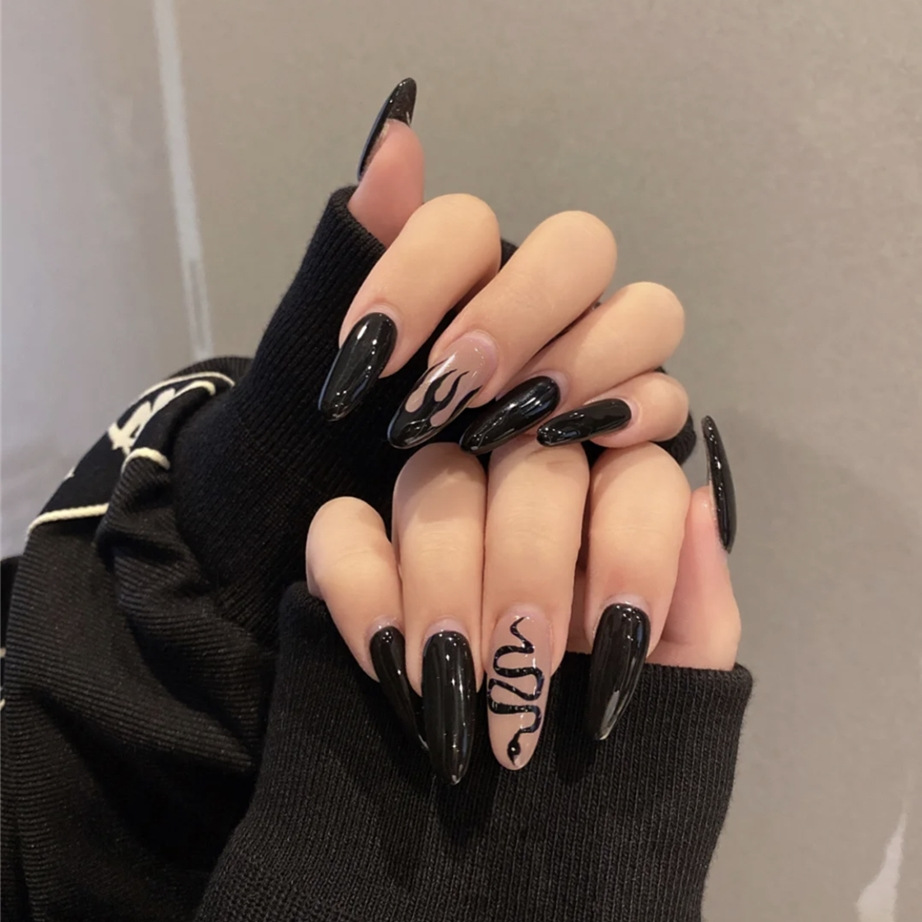 %E3%80%90Sleek%E3%80%91%2024PCS%20Press%20on%20Black%20Color%20Flame%20Snake%20Designs%20Nails%20Full%20Cover%20Detachable%20False%20Nail%20DIY%20Nails%20Art%20Set%20-%20Image%203