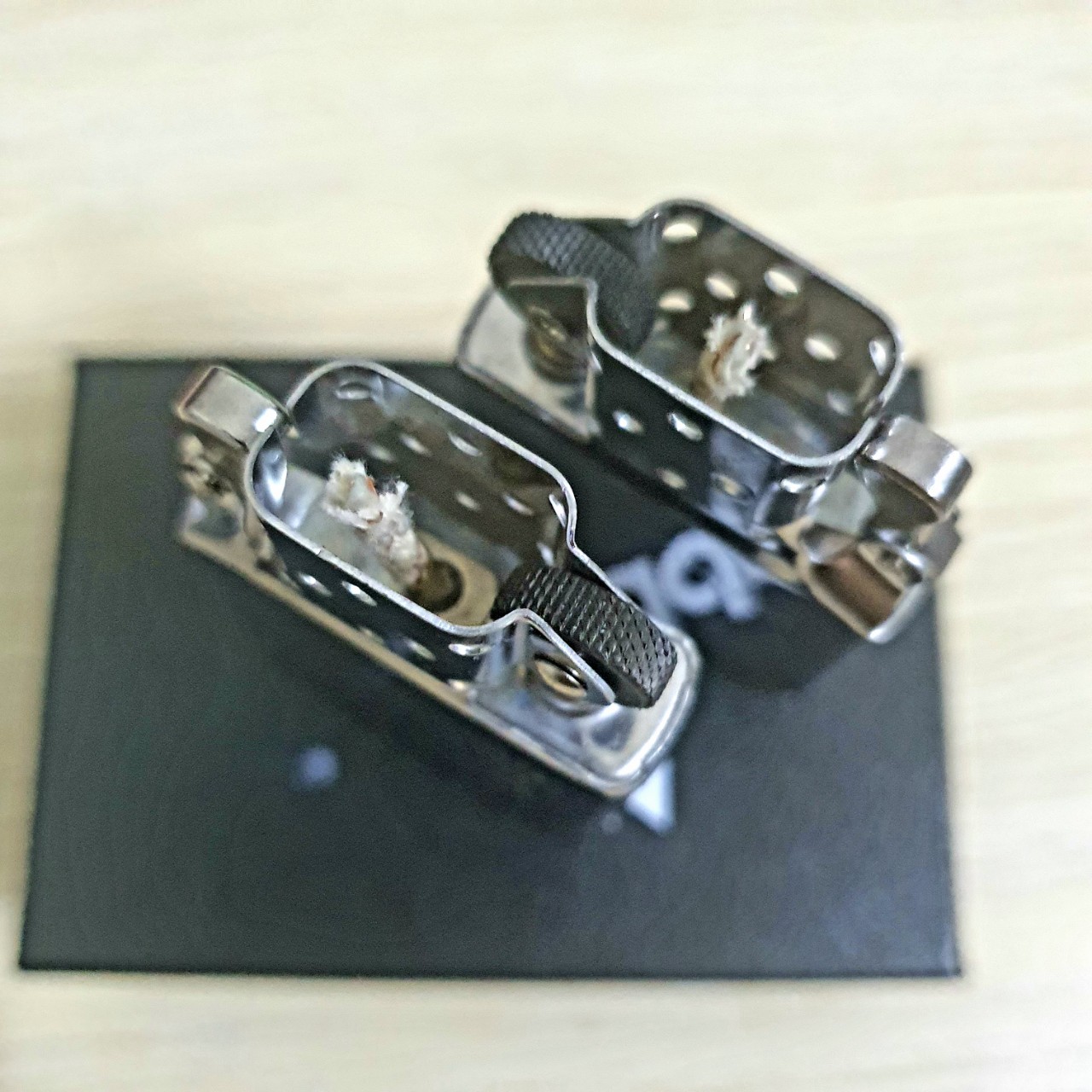 Phụ Kiện Ruột Zippo Màu Bạc - Ruột Bật Lửa Xăng Đá