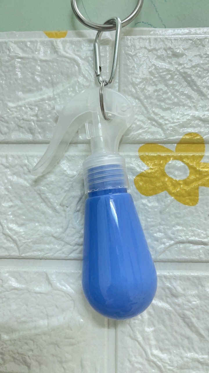 60ml Mini Light Bulb Spray Bottle with Keychain!