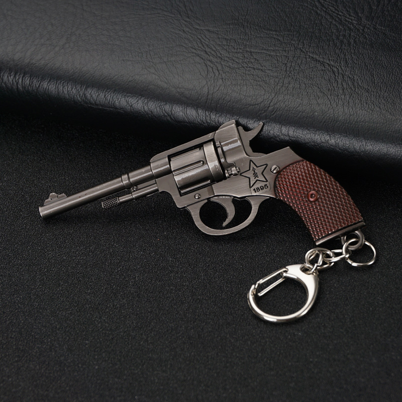 Cool%20Game%20Pistol%20Shape%20Keychain%20Metal%20P92%20R45%20R1895%20Model%20Toy%20Key%20Ring%20Gift%20DFGGT%20-%20Image%204