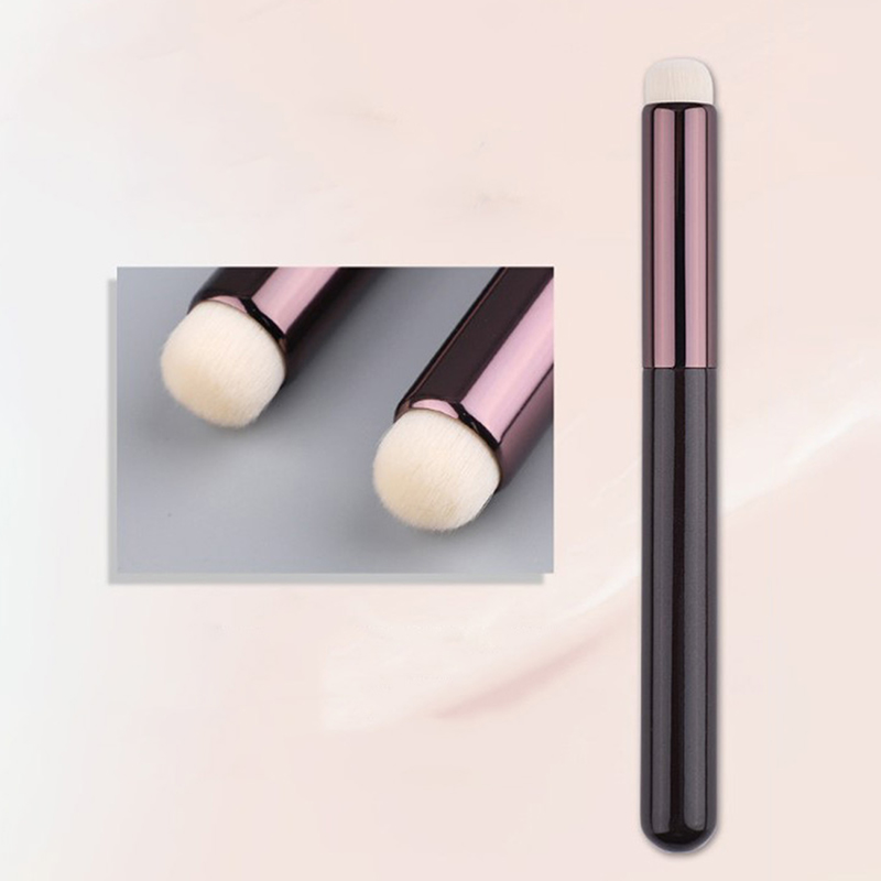Concealer Brush Lip Brush Matte Lipstick Smudge Brush Concealer Eyeshadow Brush.