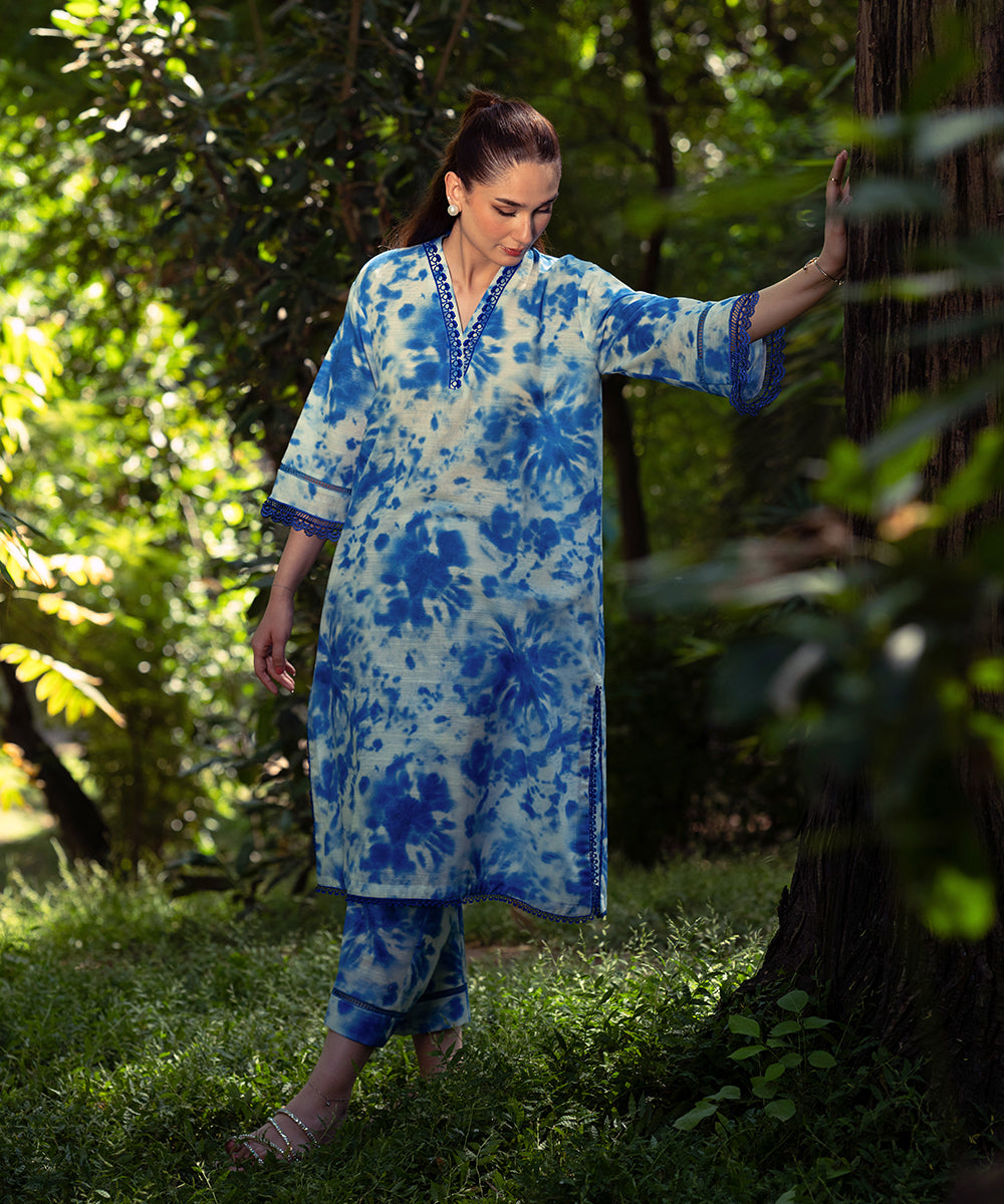 Kross%20Kulture%20-%202PC%20-%20Printed%20Khaddar%20Suit%20For%20Women%20-%20Image%202