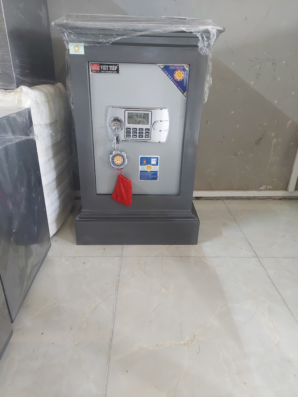 Két Sắt Việt Tiệp KH45 Khóa Điện Tử