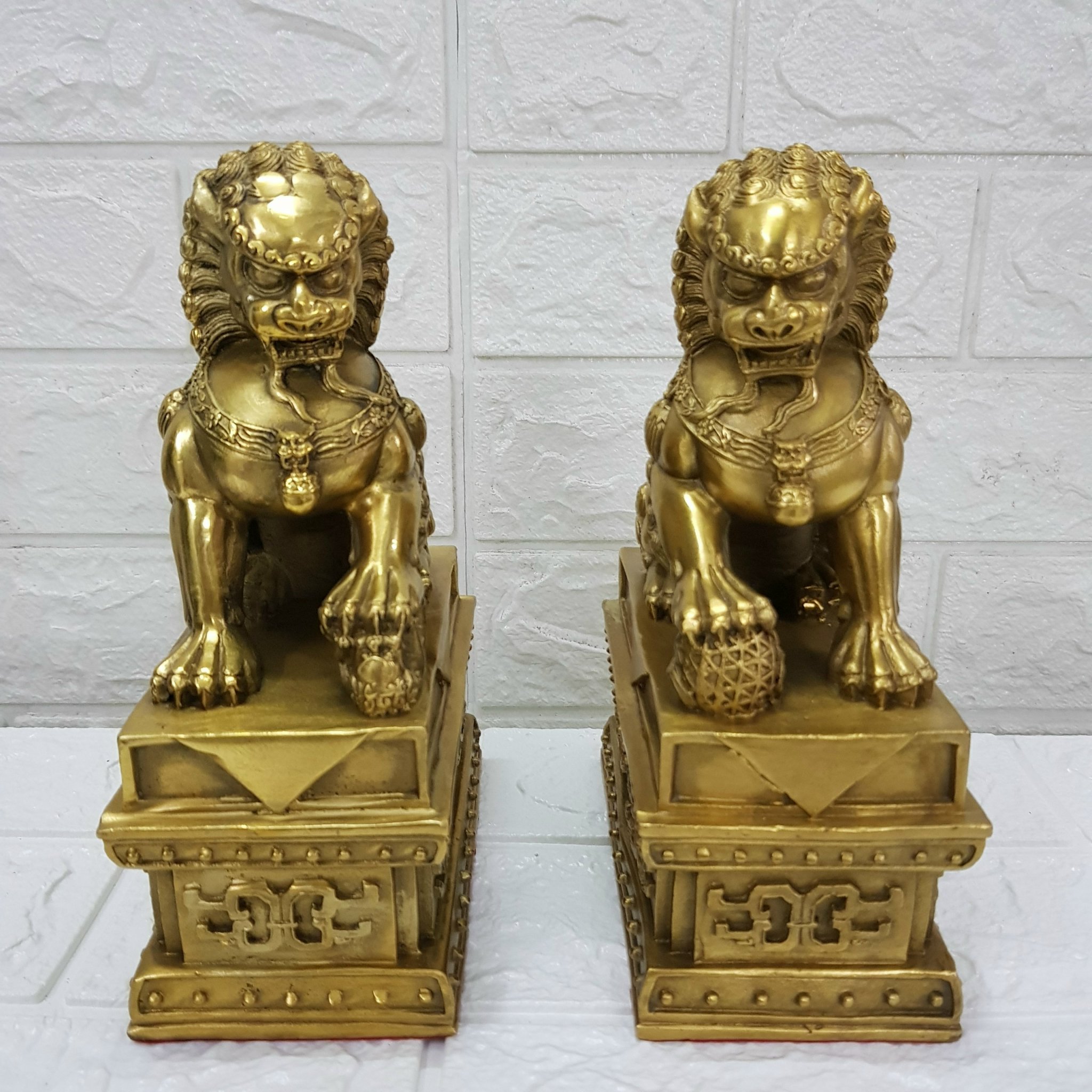 Cặp nghê ngồi bệ bằng đồng cao cấp