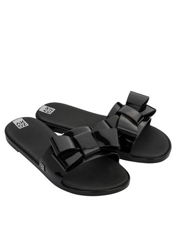black bow sliders