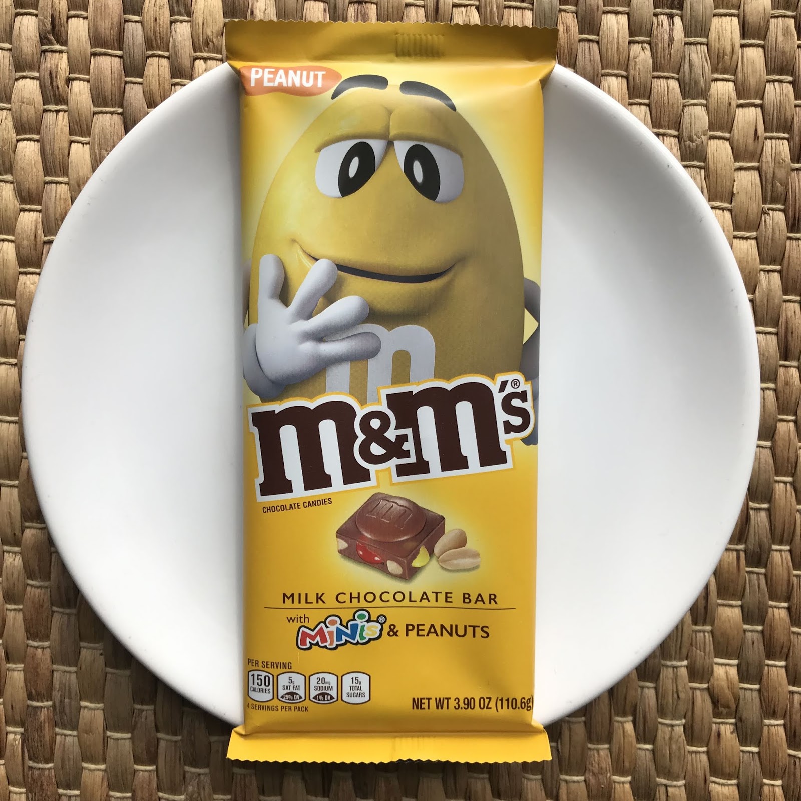 M&M's Almonds Milk Chocolate Bar 3.90 Oz, Chocolate Candy
