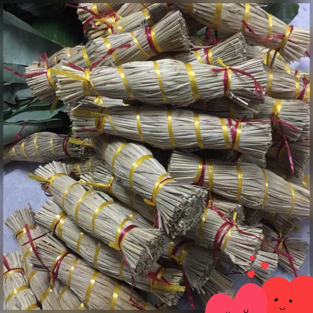 2 CÂY TRÉ CÔ 4 ĐẶC SẢN QUÊ HƯƠNG BÌNH ĐỊNH (1 CÂY 200GRAM)