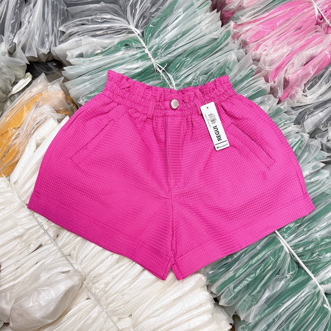 Quần Short Lưng Thun Chất Xốp Đóng Nút Eo Co Giản,LY STORE