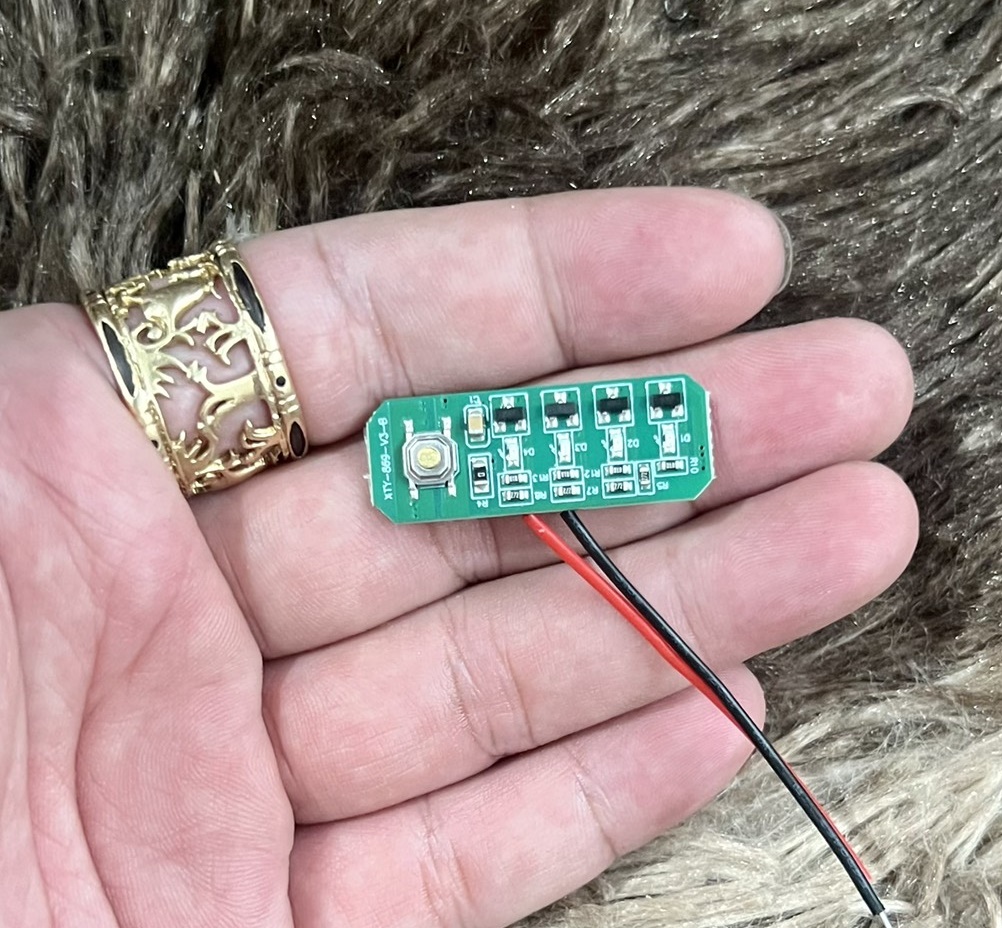 Mạch báo pin 18v cho vỏ makita 21700 . lk
