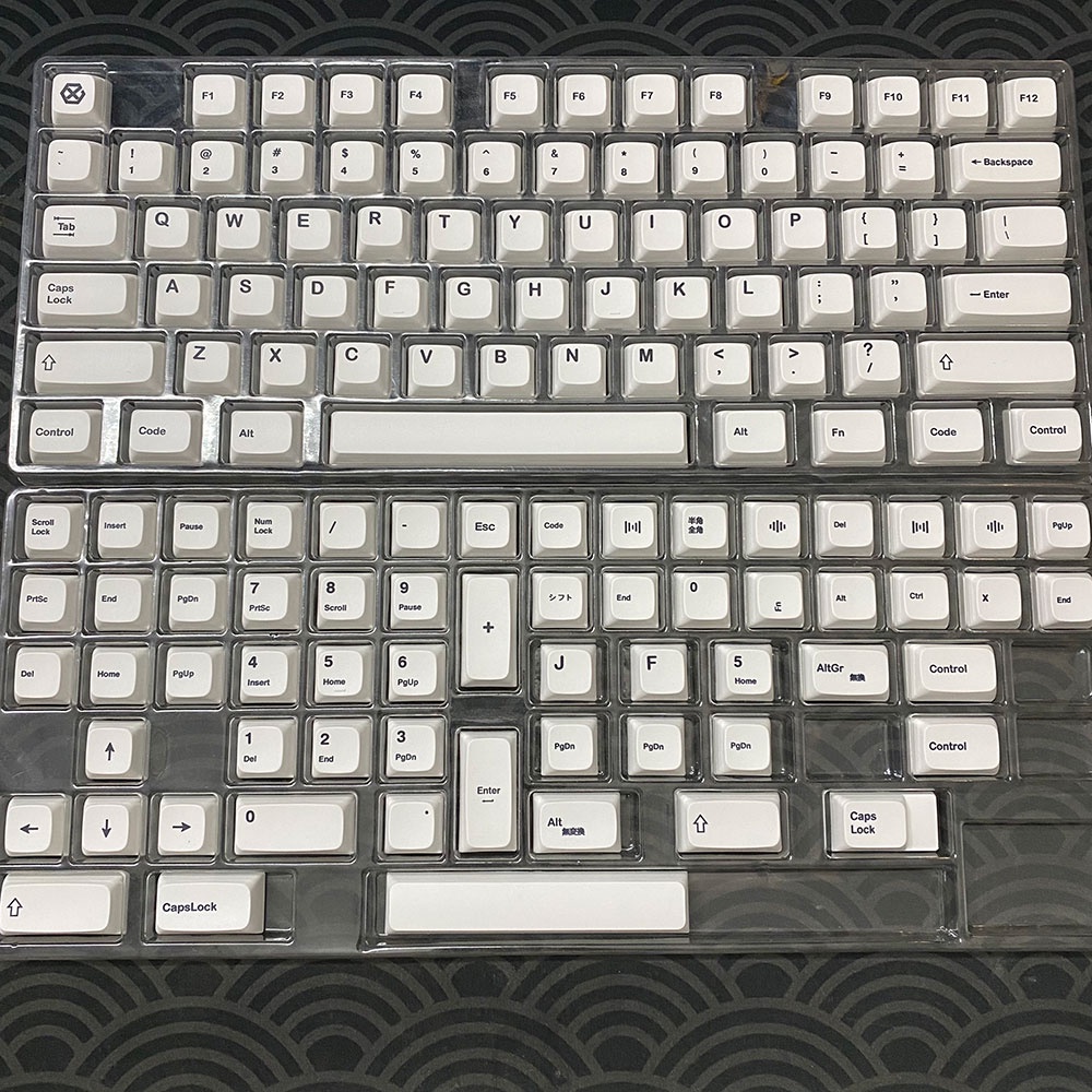 Minimalist white keycaps XDA profile Dye-Sublimation PBT keycap 135keys