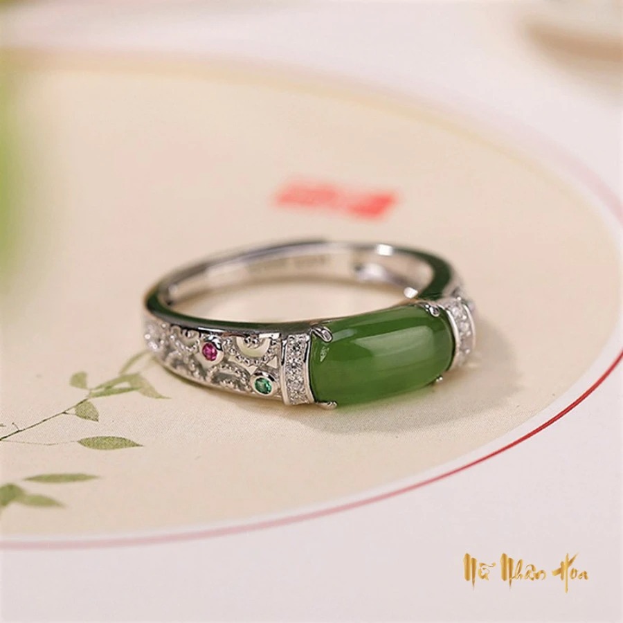 N059 Nhẫn ngọc bạc đính ngọc bích xanh